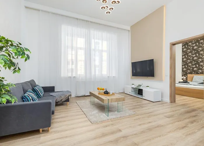 Kmety Deluxe Home With Sauna